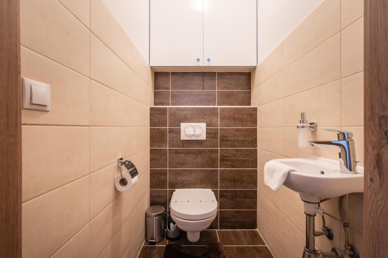 Orchid House Apartment Будапеща Екстериор снимка